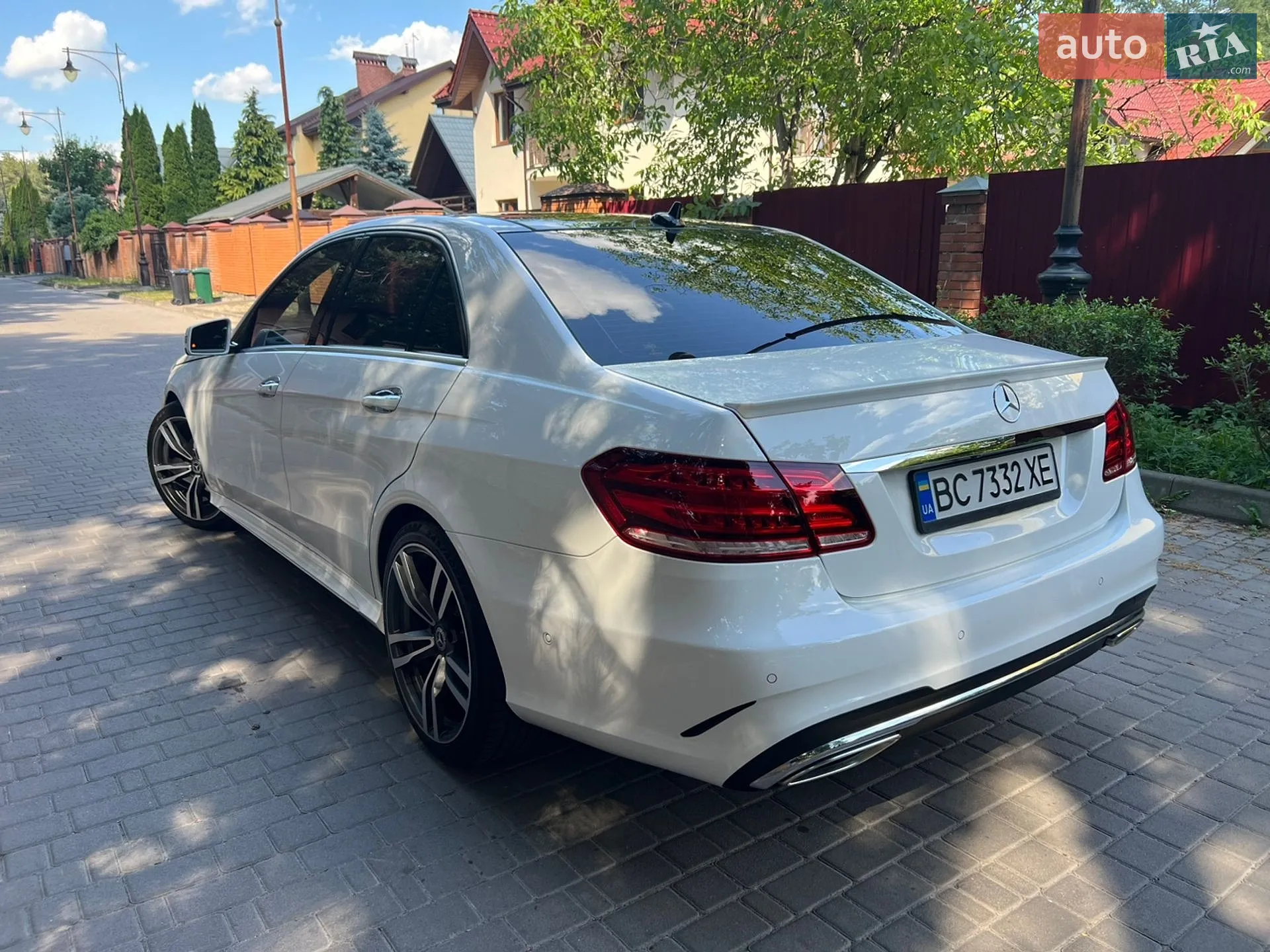 Mercedes-Benz E-Class 2015 VIN WDDHF9HB7GB186586 фото оголошення 22 з 58