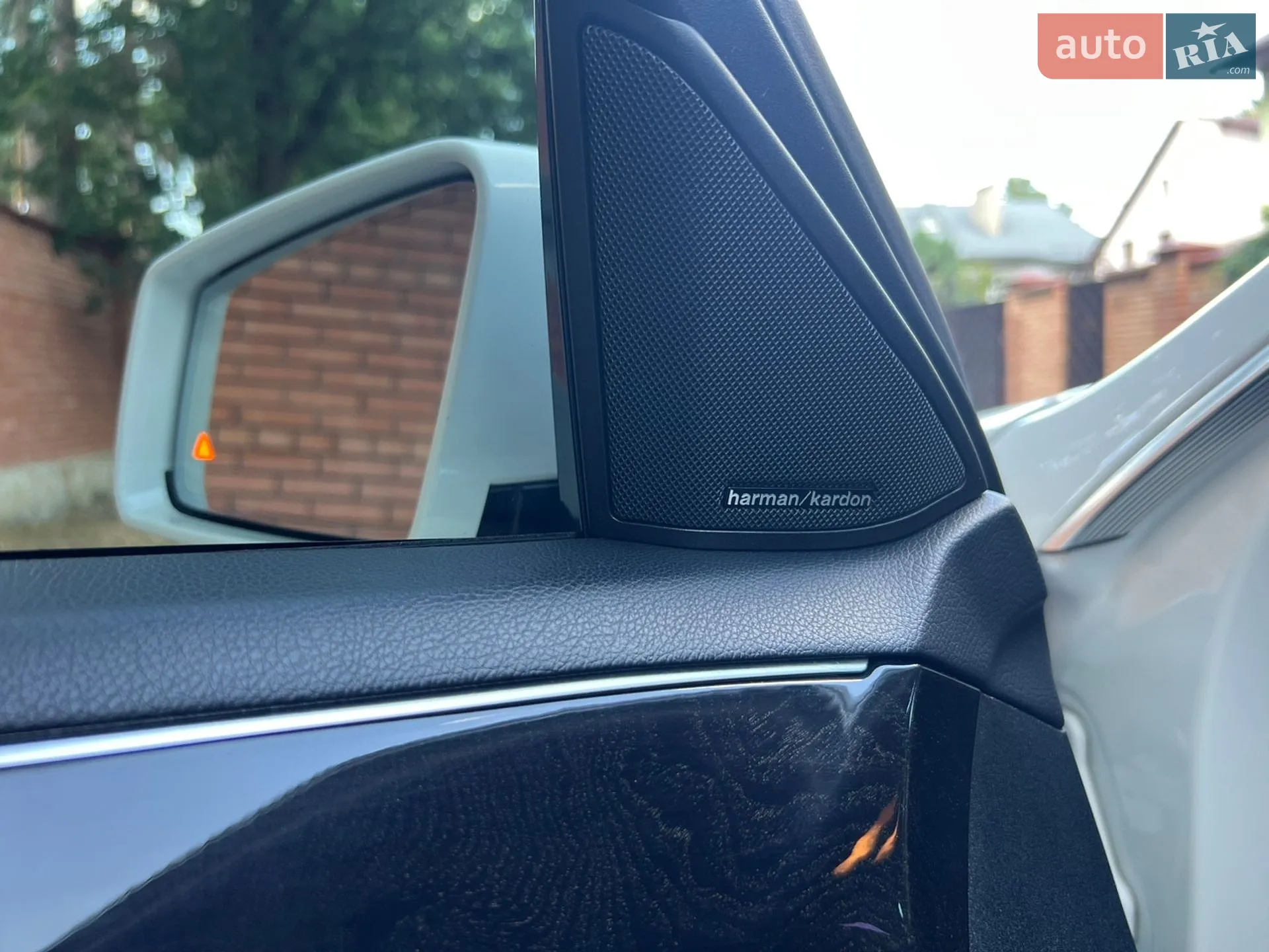 Mercedes-Benz E-Class 2015 VIN WDDHF9HB7GB186586 фото оголошення 32 з 58