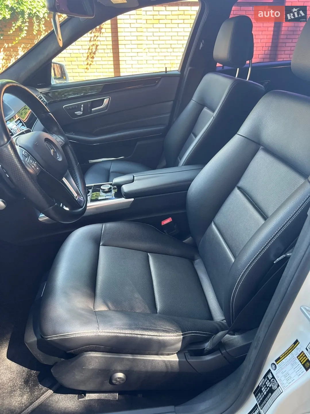 Mercedes-Benz E-Class 2015 VIN WDDHF9HB7GB186586 фото оголошення 42 з 58