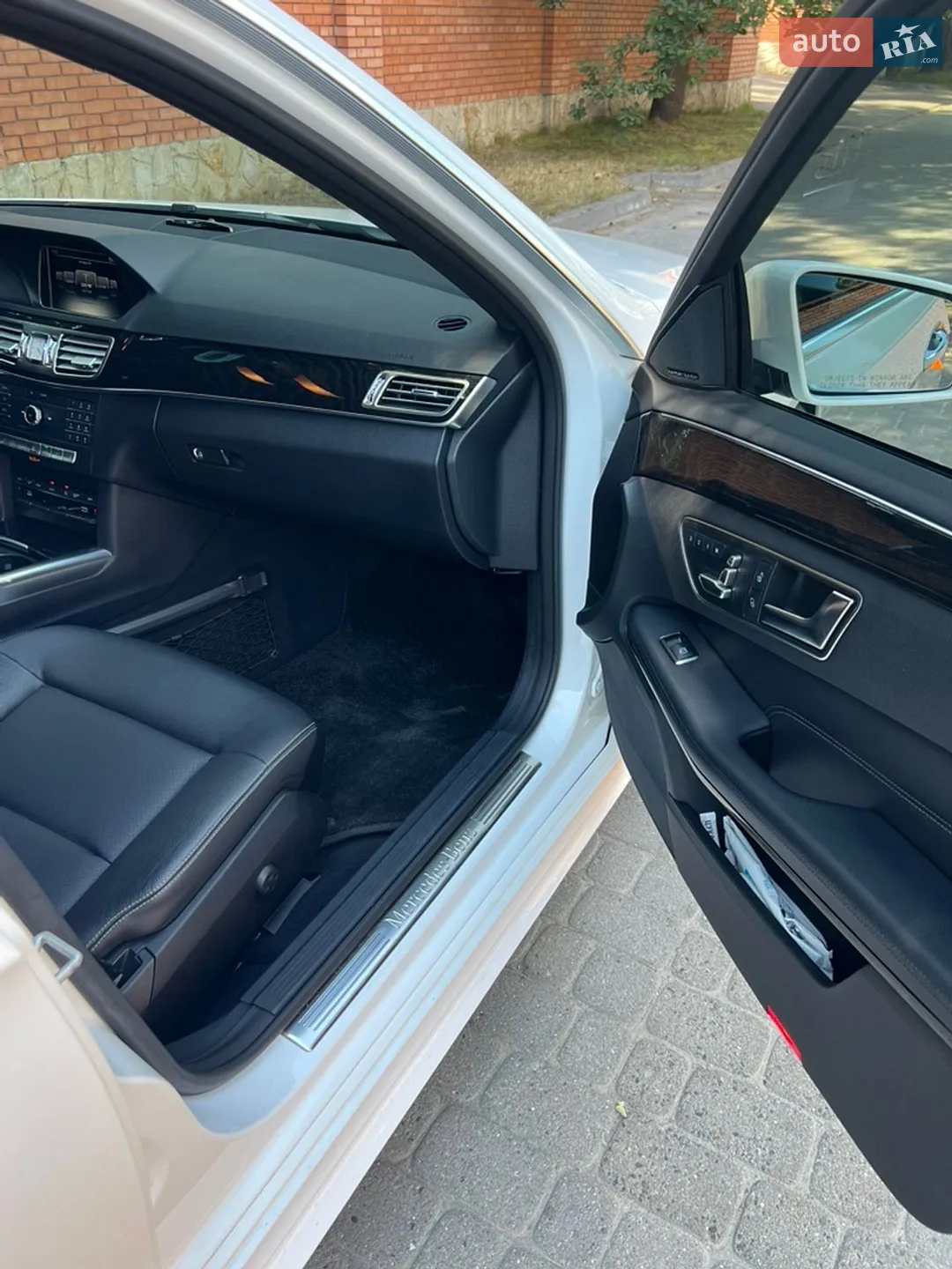Mercedes-Benz E-Class 2015 VIN WDDHF9HB7GB186586 фото оголошення 53 з 58