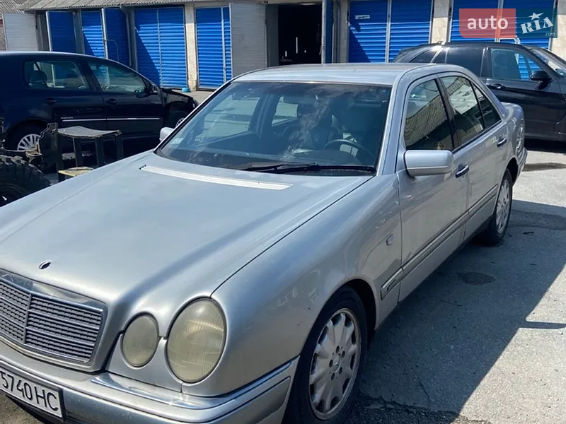 Mercedes-Benz E-Class 1997