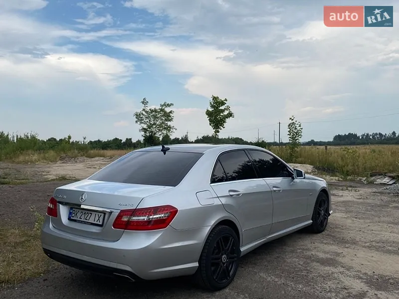 Mercedes-Benz E Class 2010 VIN WDD2120891A348540 фото оголошення 7 з 59