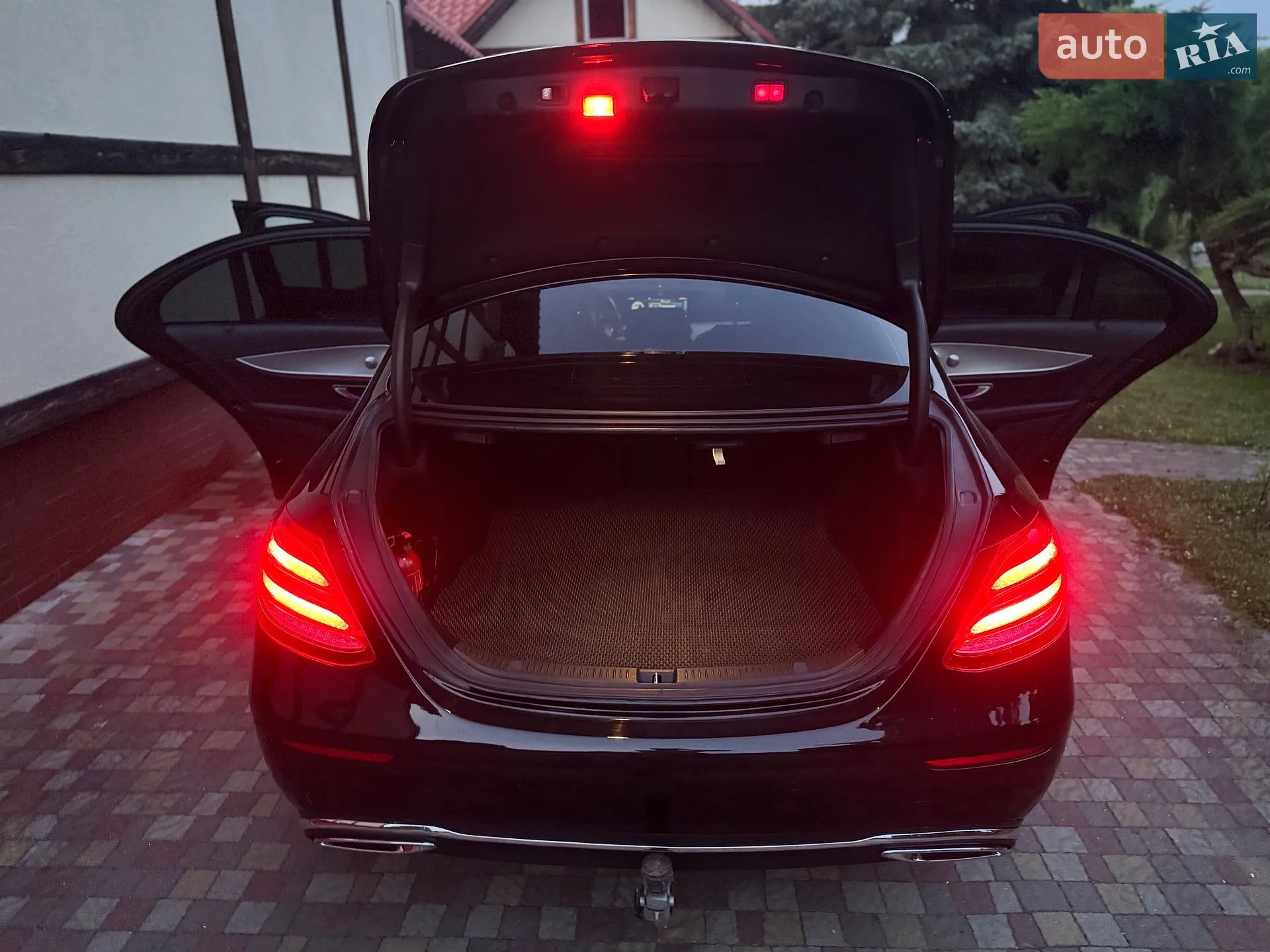 2016 Mercedes-Benz E-klasse - мініатюра 14