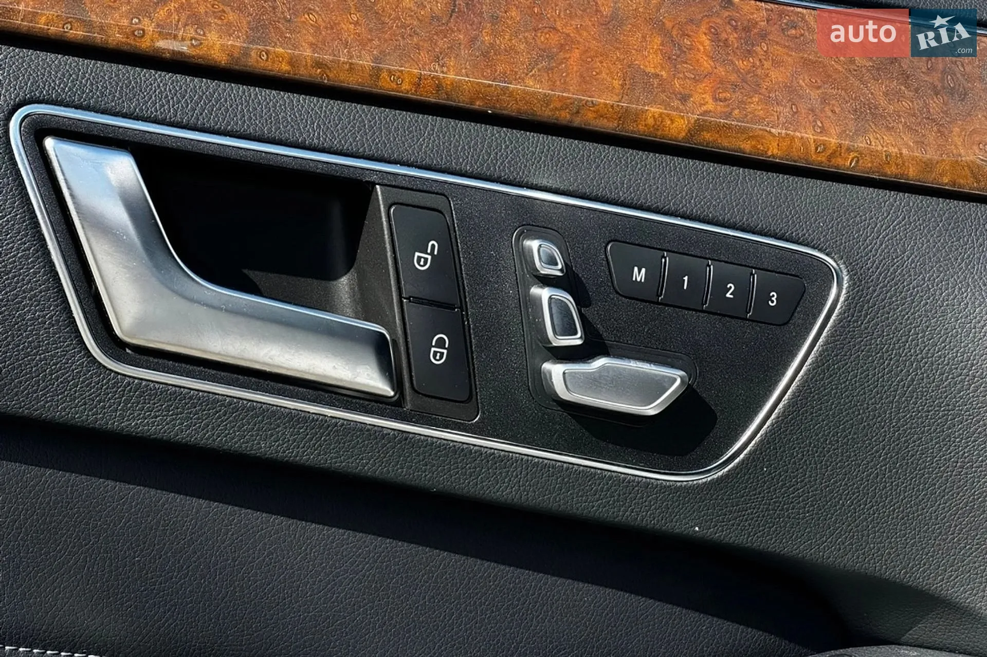 2013 Mercedes-Benz E-klasse - мініатюра 19