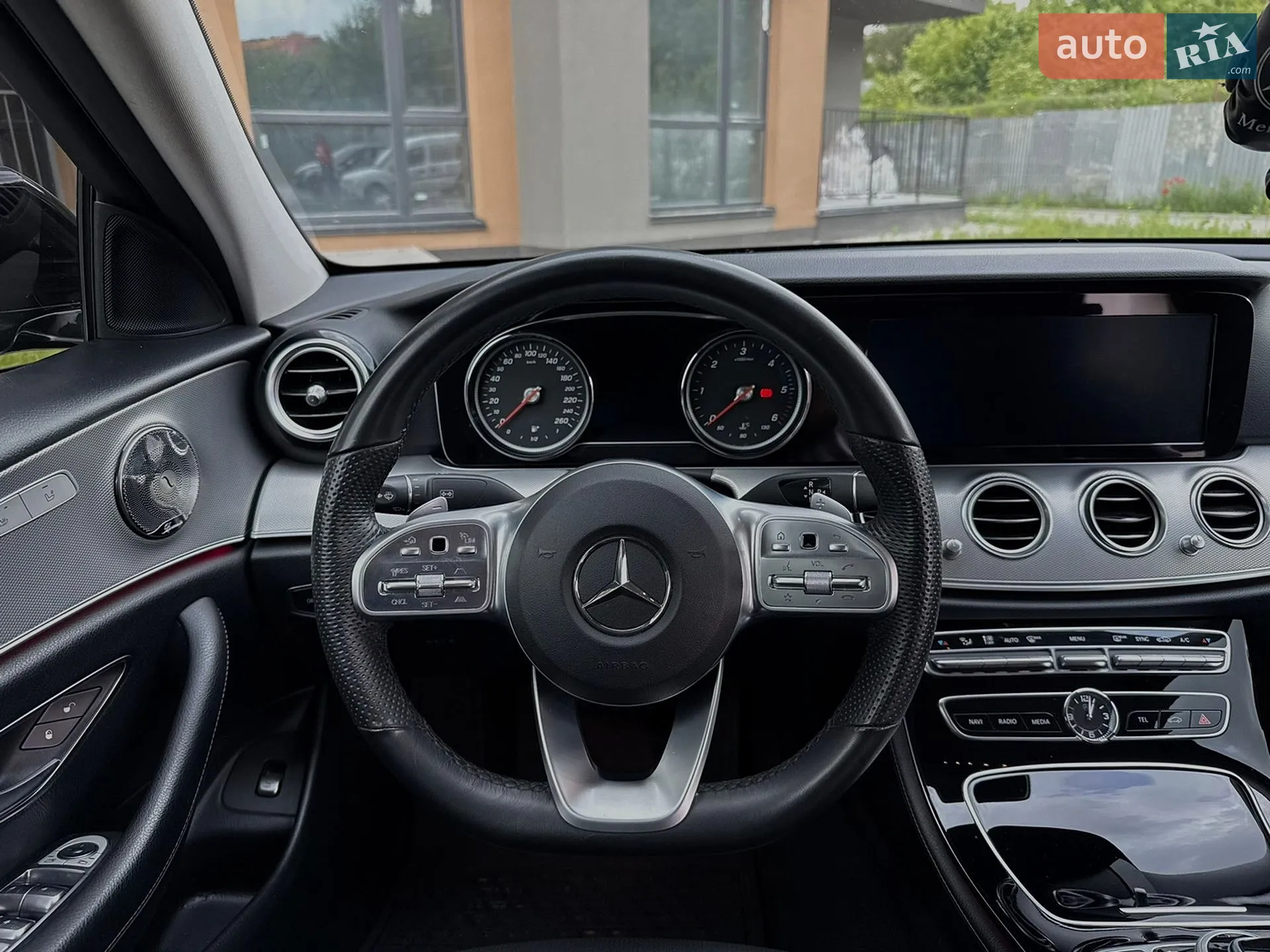 2016 Mercedes-Benz E-klasse - мініатюра 32