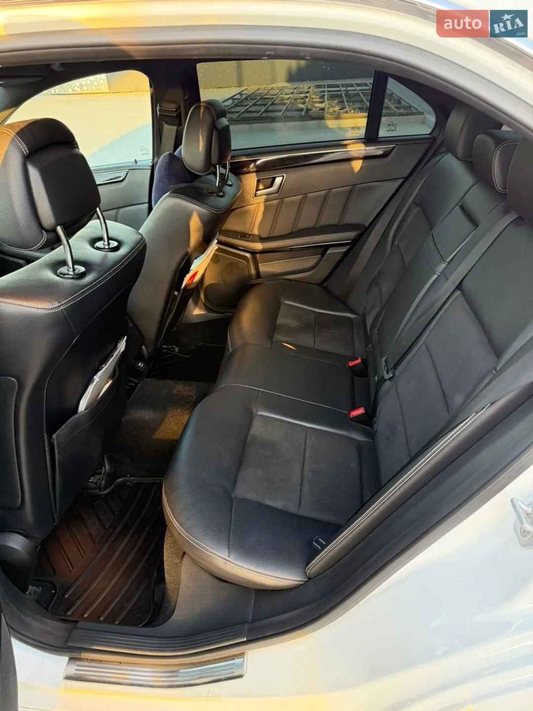 2012 Mercedes-Benz E-klasse - мініатюра 21