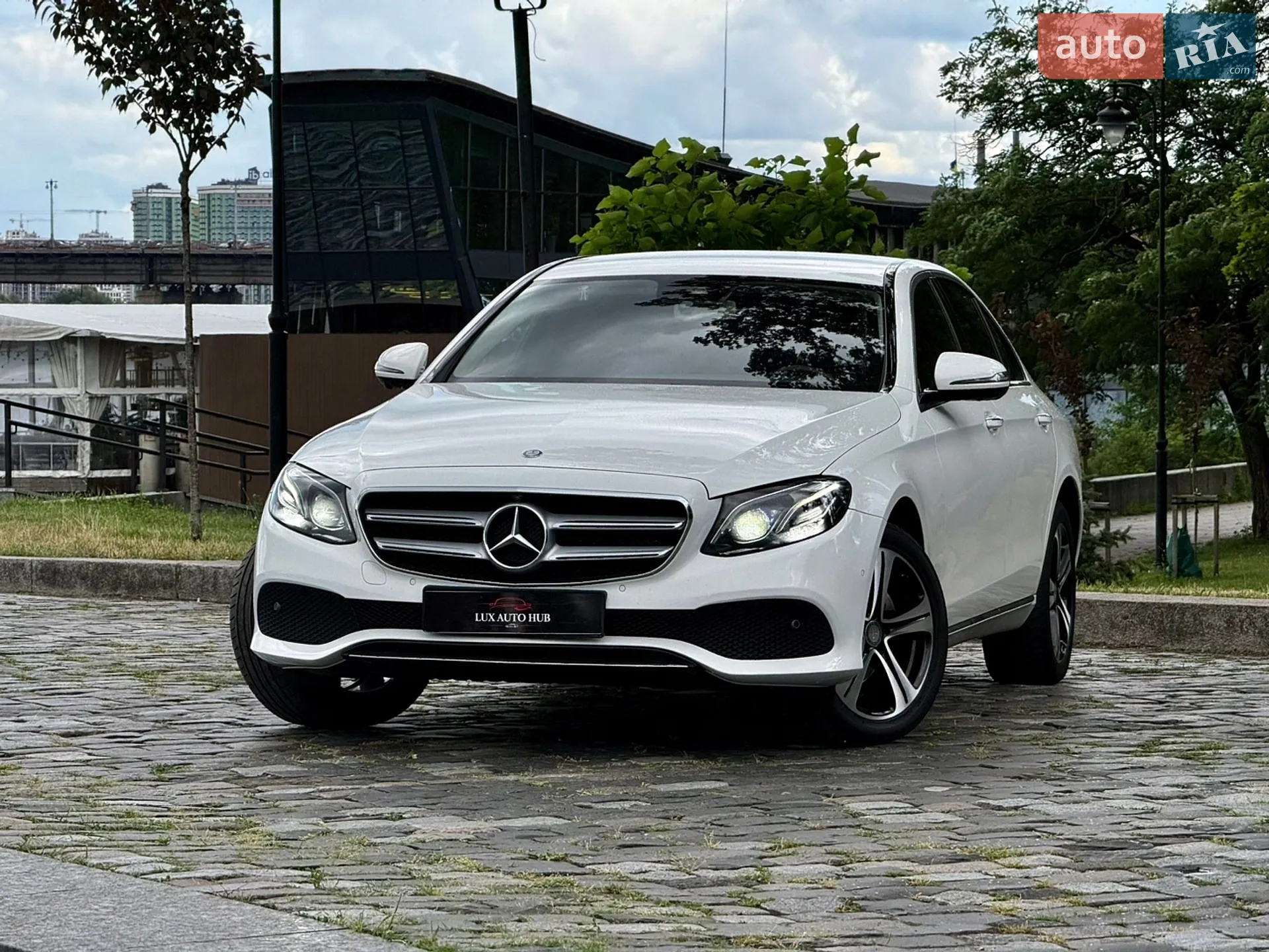 2016 Mercedes-Benz E-klasse - мініатюра 61