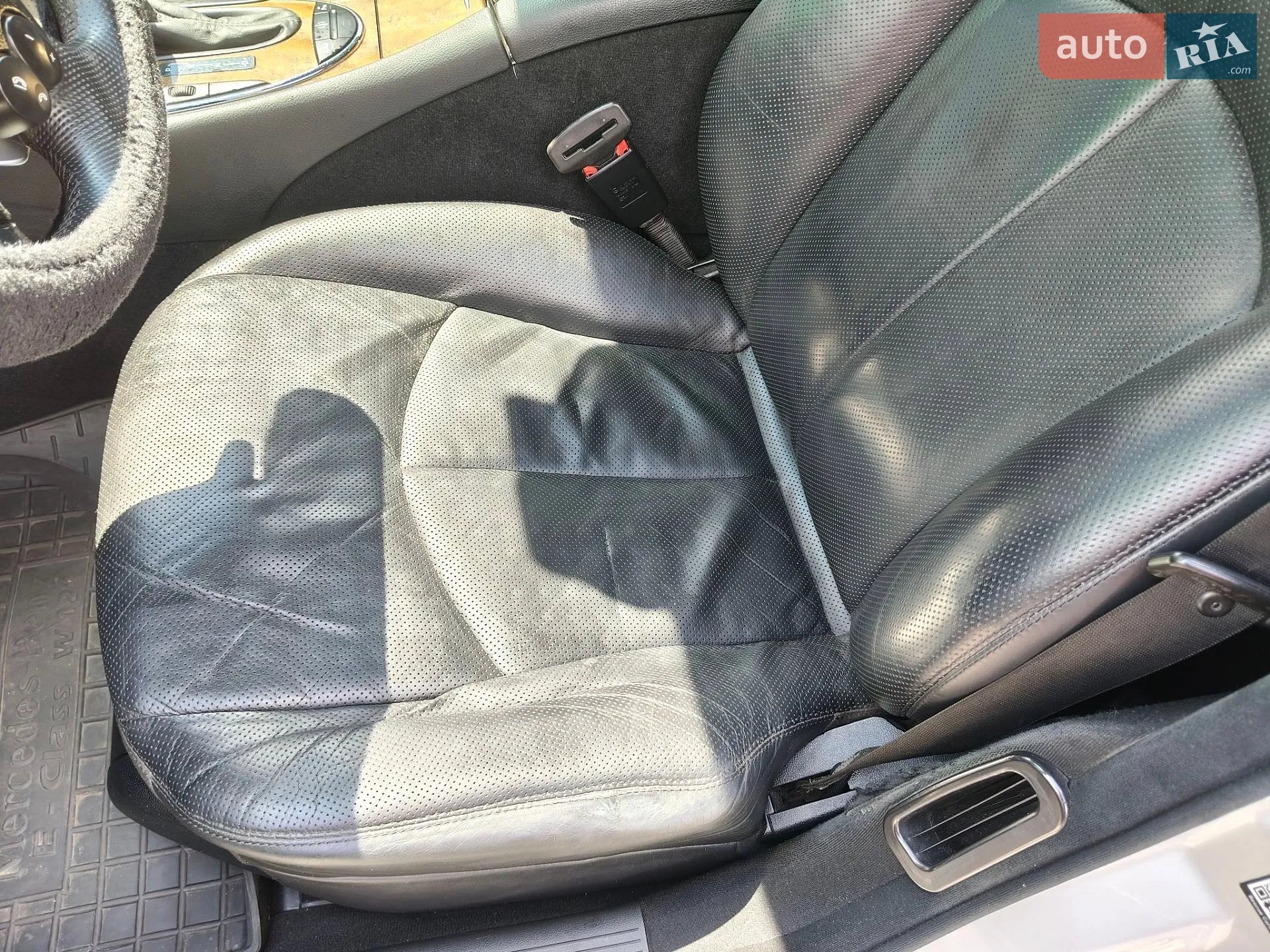 Mercedes-Benz E-Class 2008 VIN WDB2112221B308641 фото оголошення 35 з 40