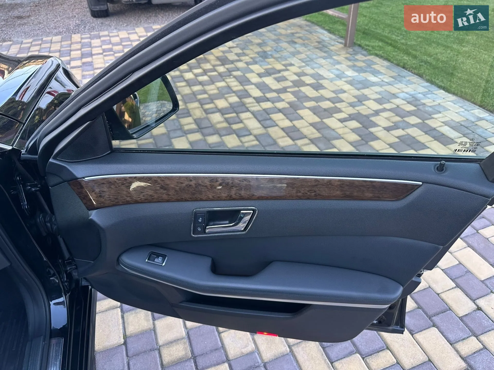 2011 Mercedes-Benz E-klasse - мініатюра 15