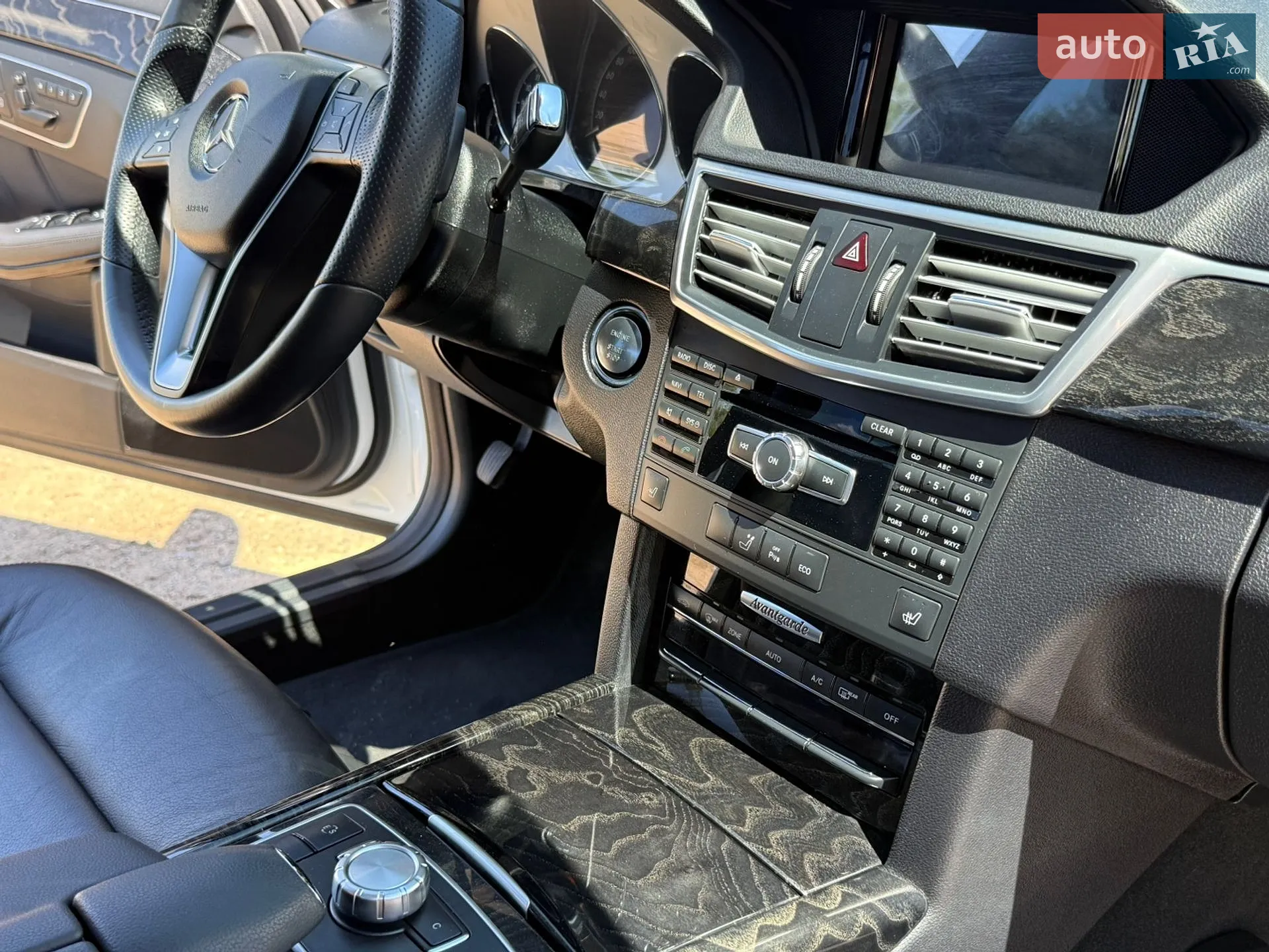 2013 Mercedes-Benz E-klasse - мініатюра 31