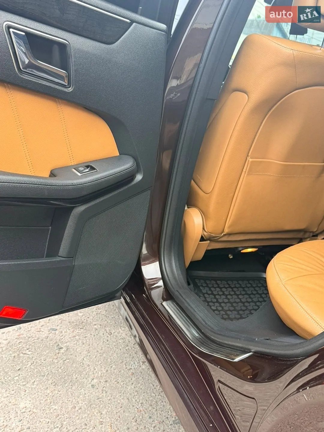 2010 Mercedes-Benz E-klasse - мініатюра 35