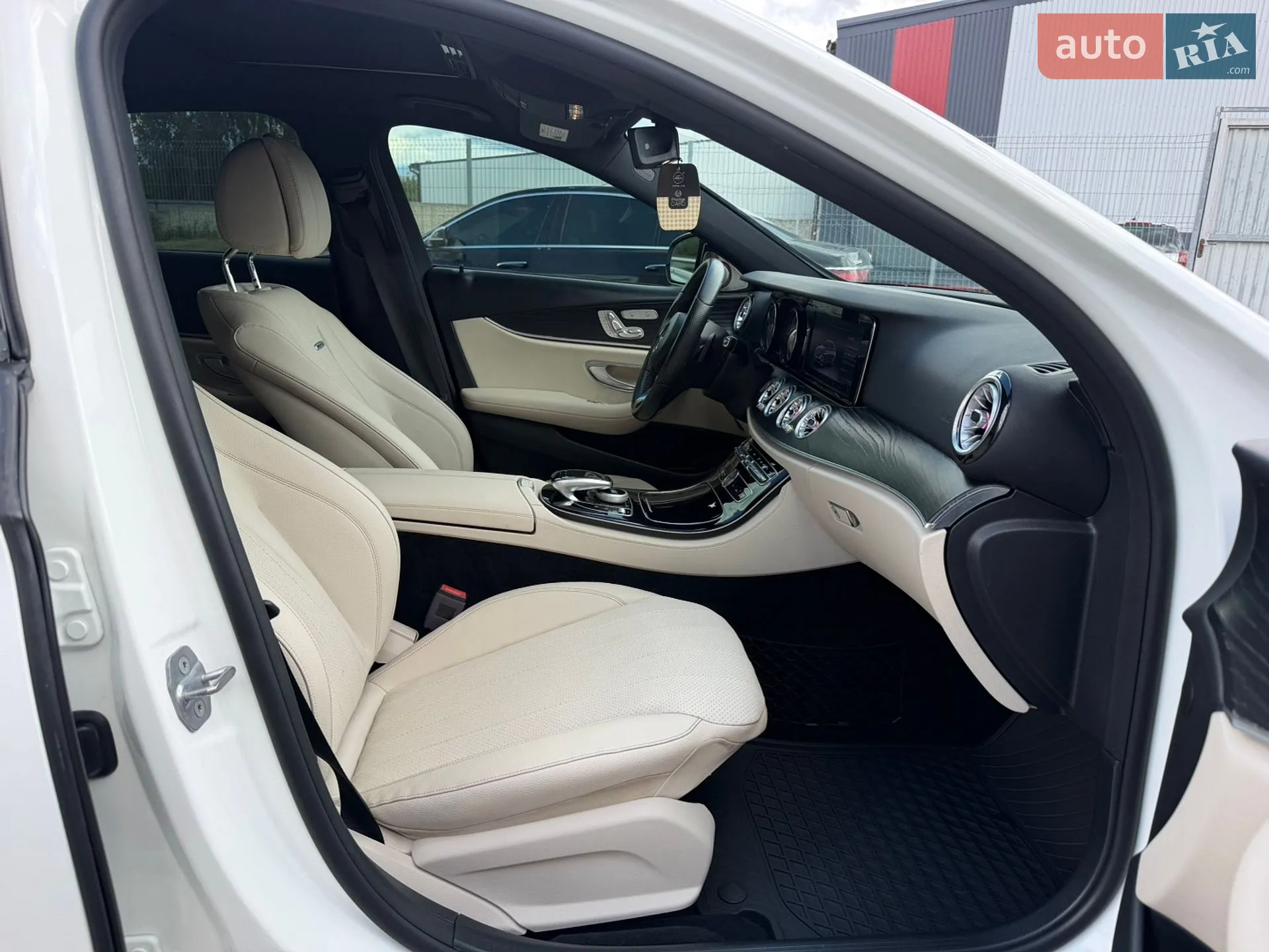 2017 Mercedes-Benz E-klasse - мініатюра 30