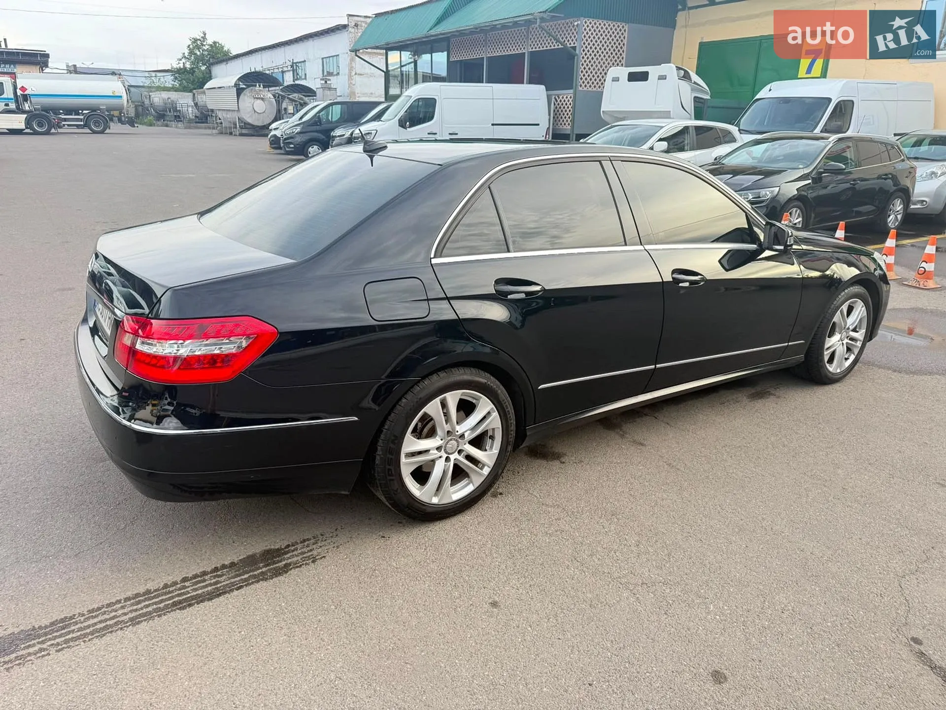 2010 Mercedes-Benz E-klasse - мініатюра 10