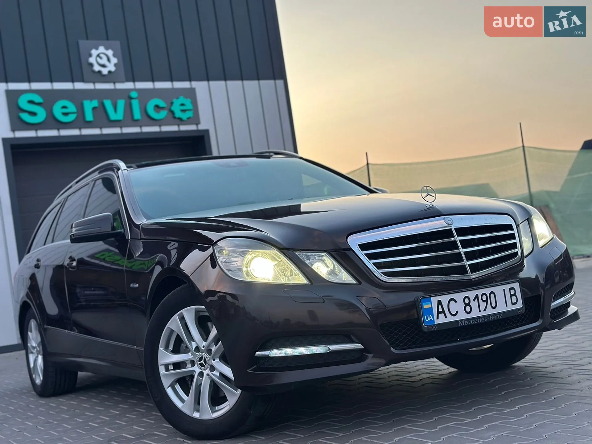 2010 Mercedes-Benz E-klasse - мініатюра 49