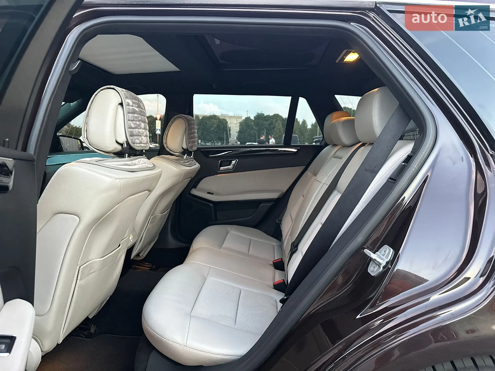 2010 Mercedes-Benz E-klasse - мініатюра 72
