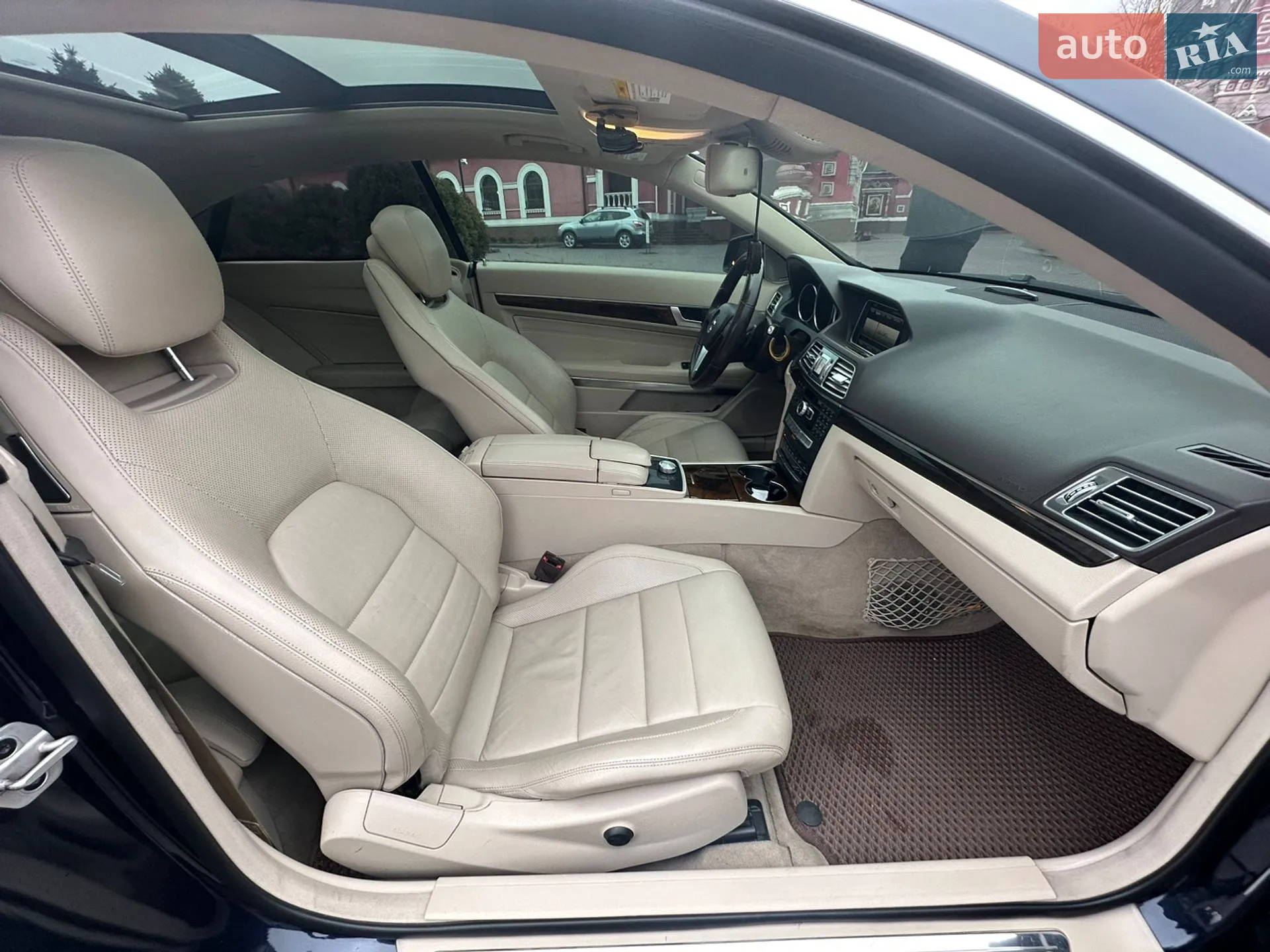 2013 Mercedes-Benz E-klasse - мініатюра 23