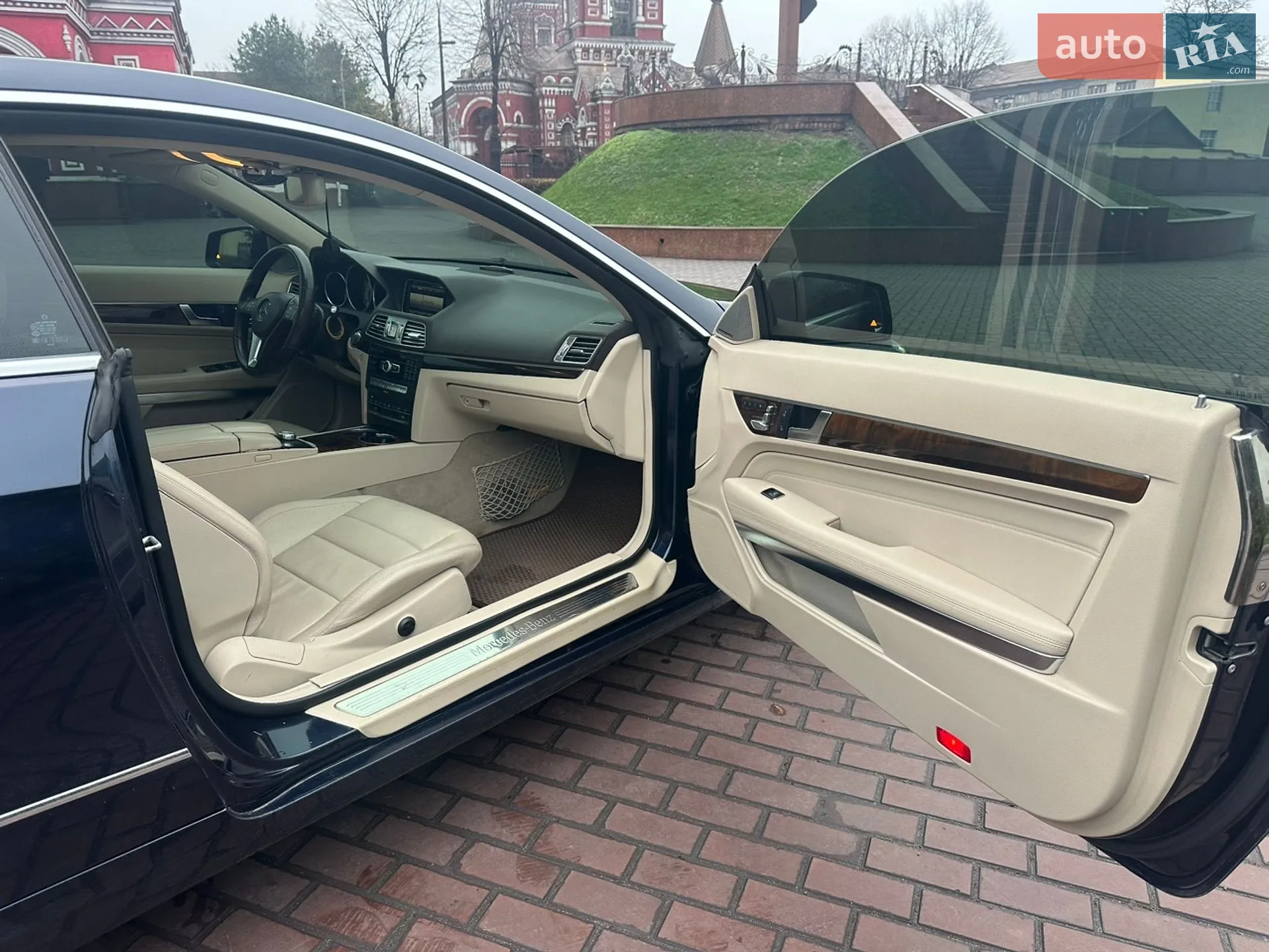 2013 Mercedes-Benz E-klasse - мініатюра 24