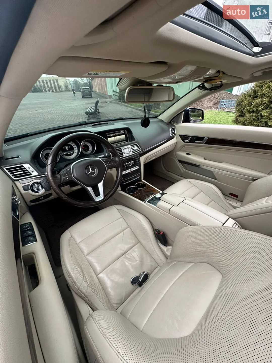2013 Mercedes-Benz E-klasse - мініатюра 28