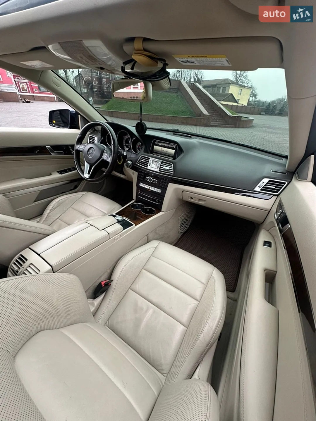 2013 Mercedes-Benz E-klasse - мініатюра 30