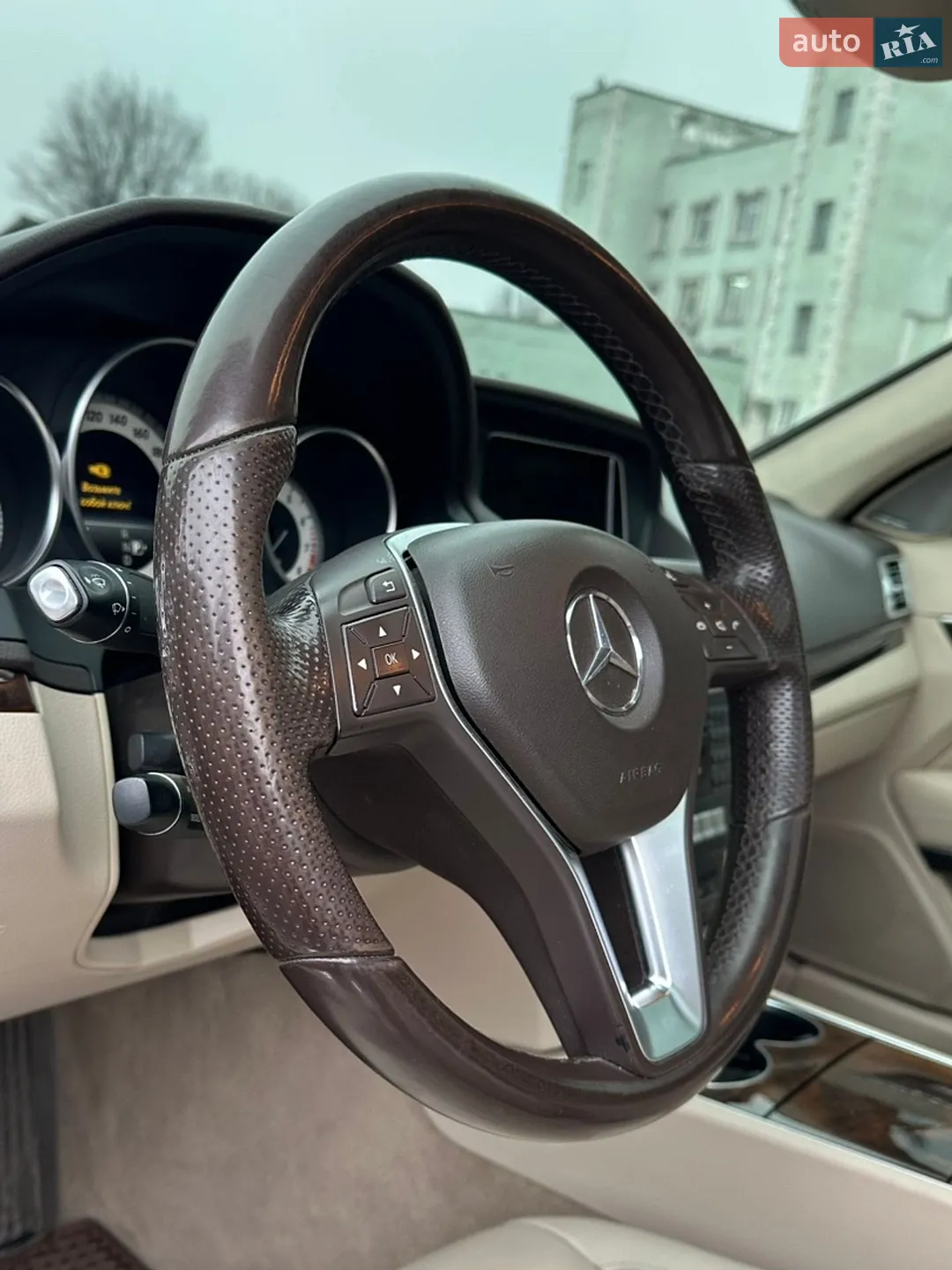 2013 Mercedes-Benz E-klasse - мініатюра 36