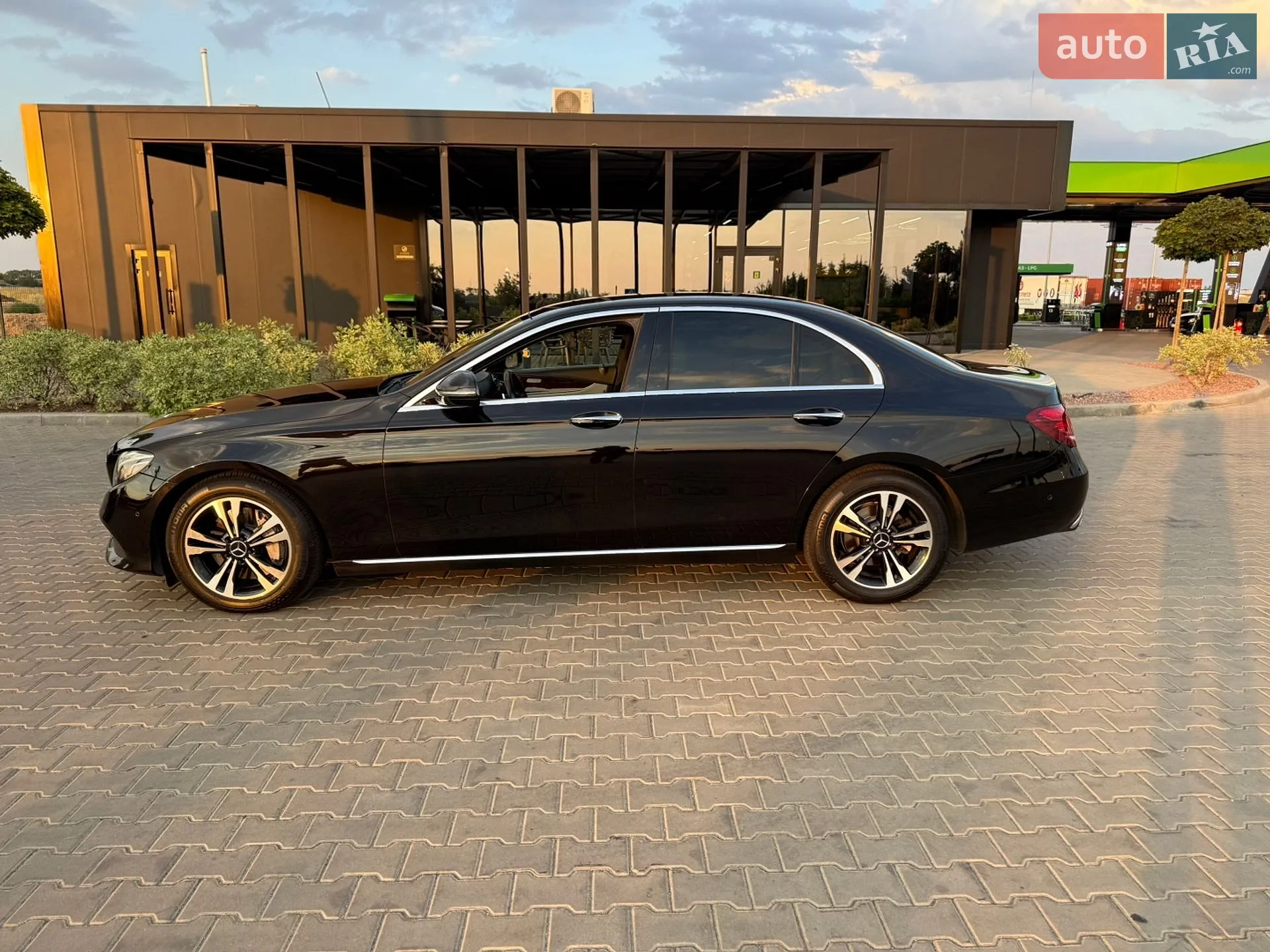 2016 Mercedes-Benz E-klasse - мініатюра 3