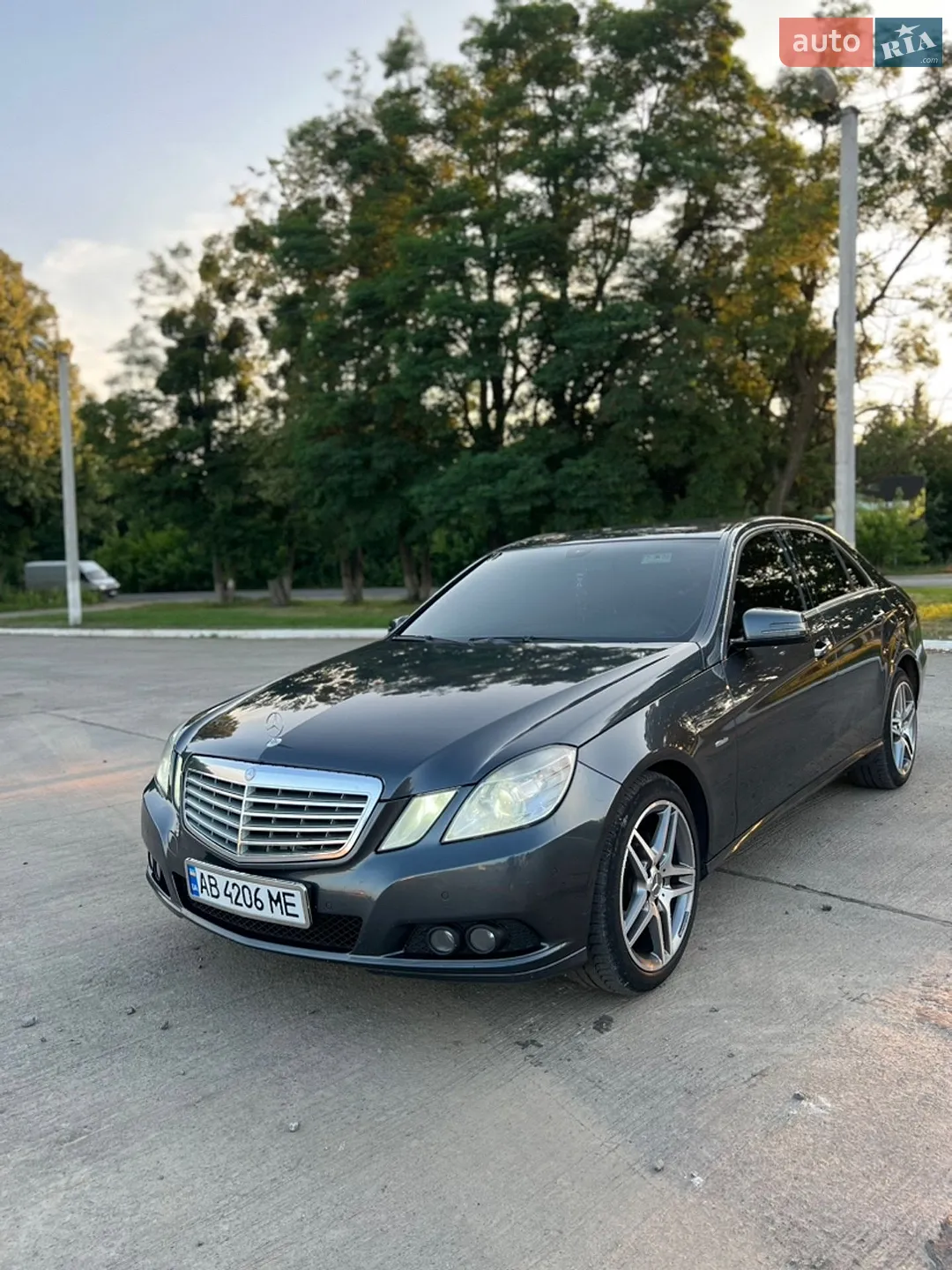 2010 Mercedes-Benz E-klasse - мініатюра 3