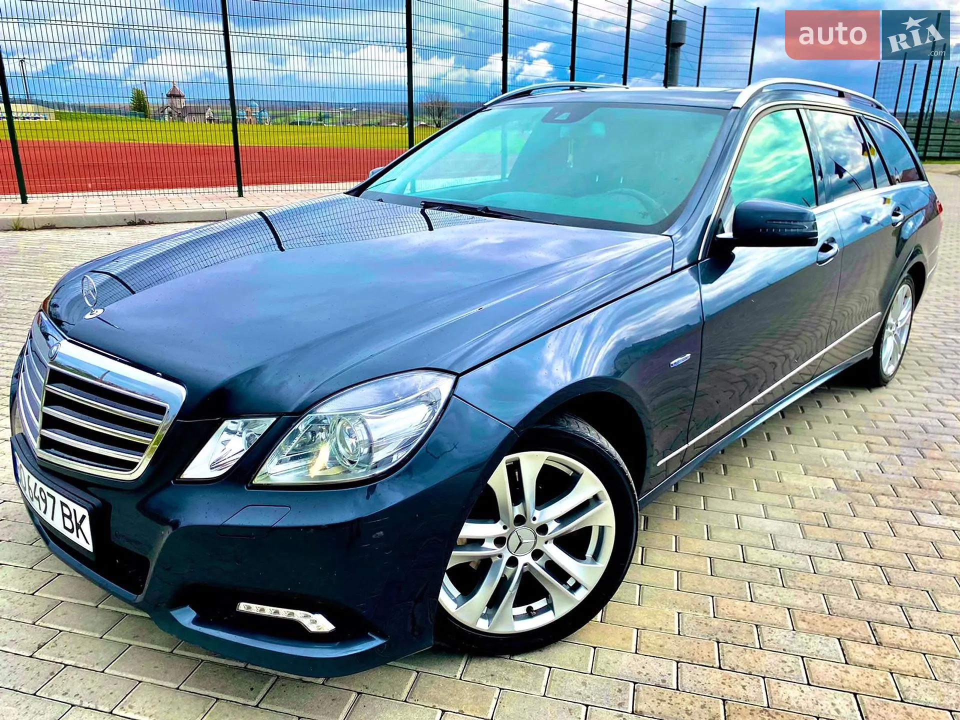 2010 Mercedes-Benz E-klasse - мініатюра 12