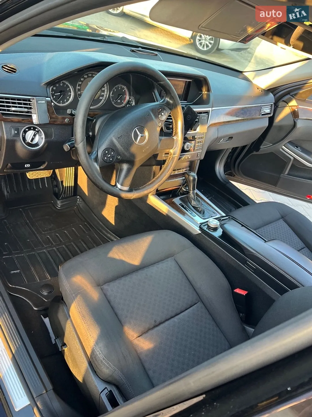 2010 Mercedes-Benz E-klasse - мініатюра 23
