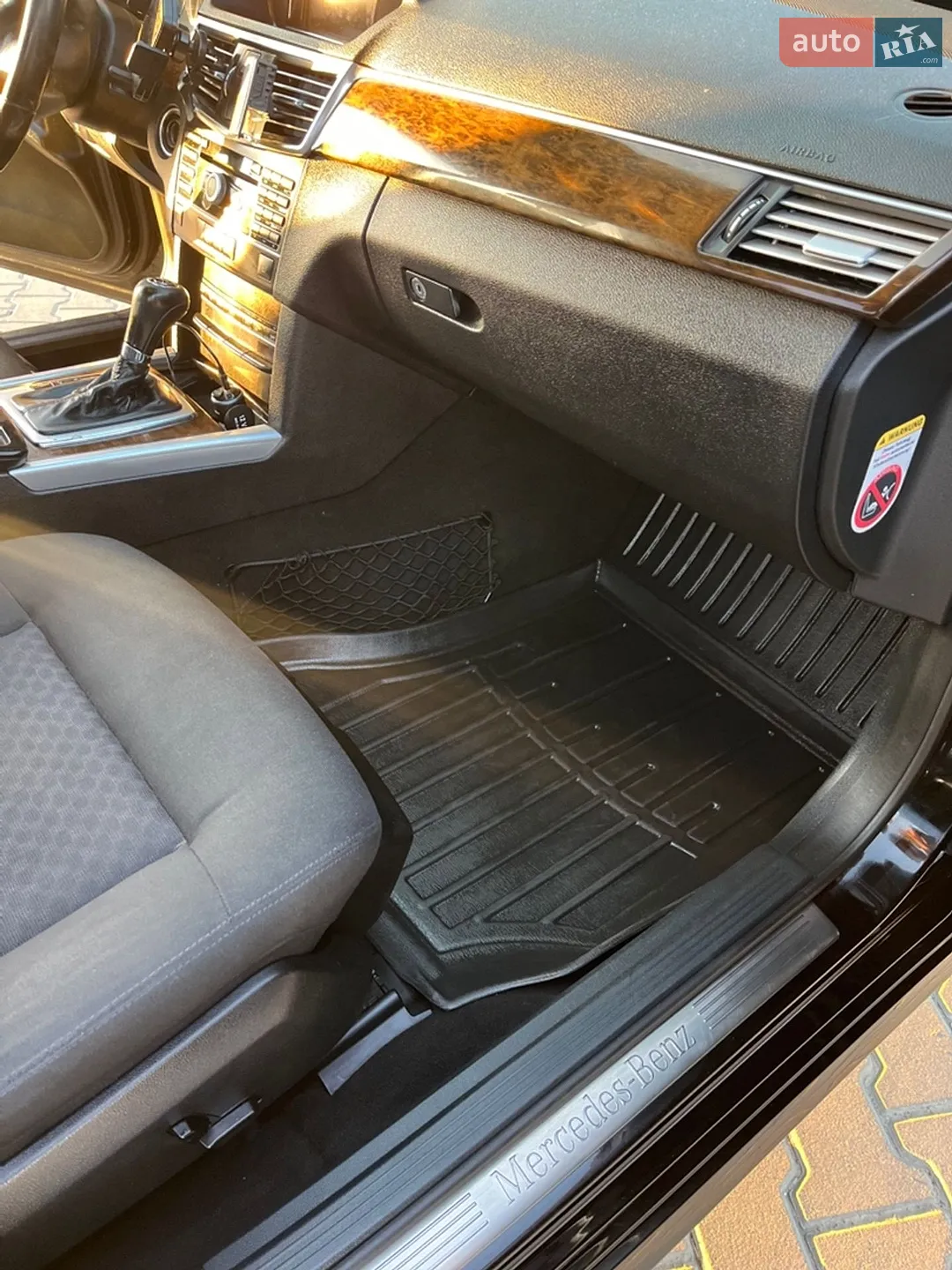 2010 Mercedes-Benz E-klasse - мініатюра 28