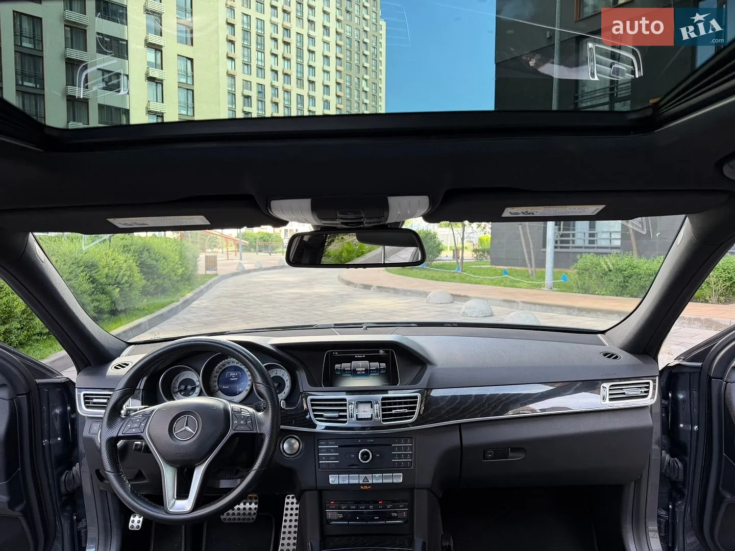 2015 Mercedes-Benz E-klasse - мініатюра 31