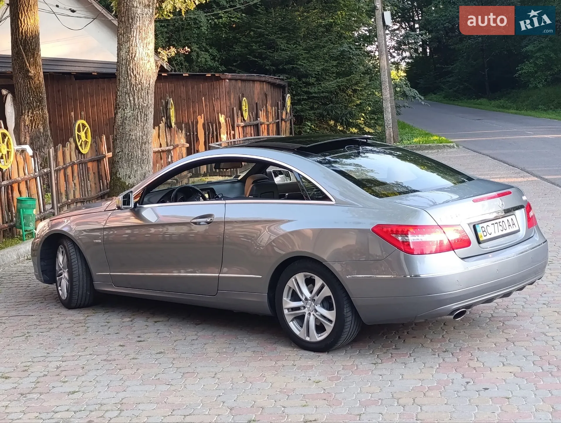 2010 Mercedes-Benz E-klasse - мініатюра 8
