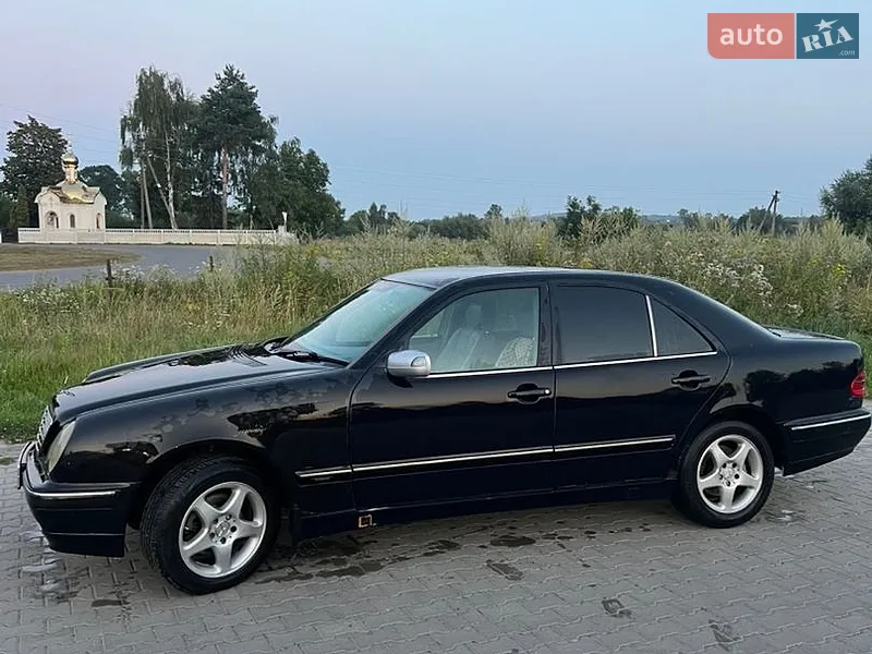 Mercedes-Benz E-Class 2001