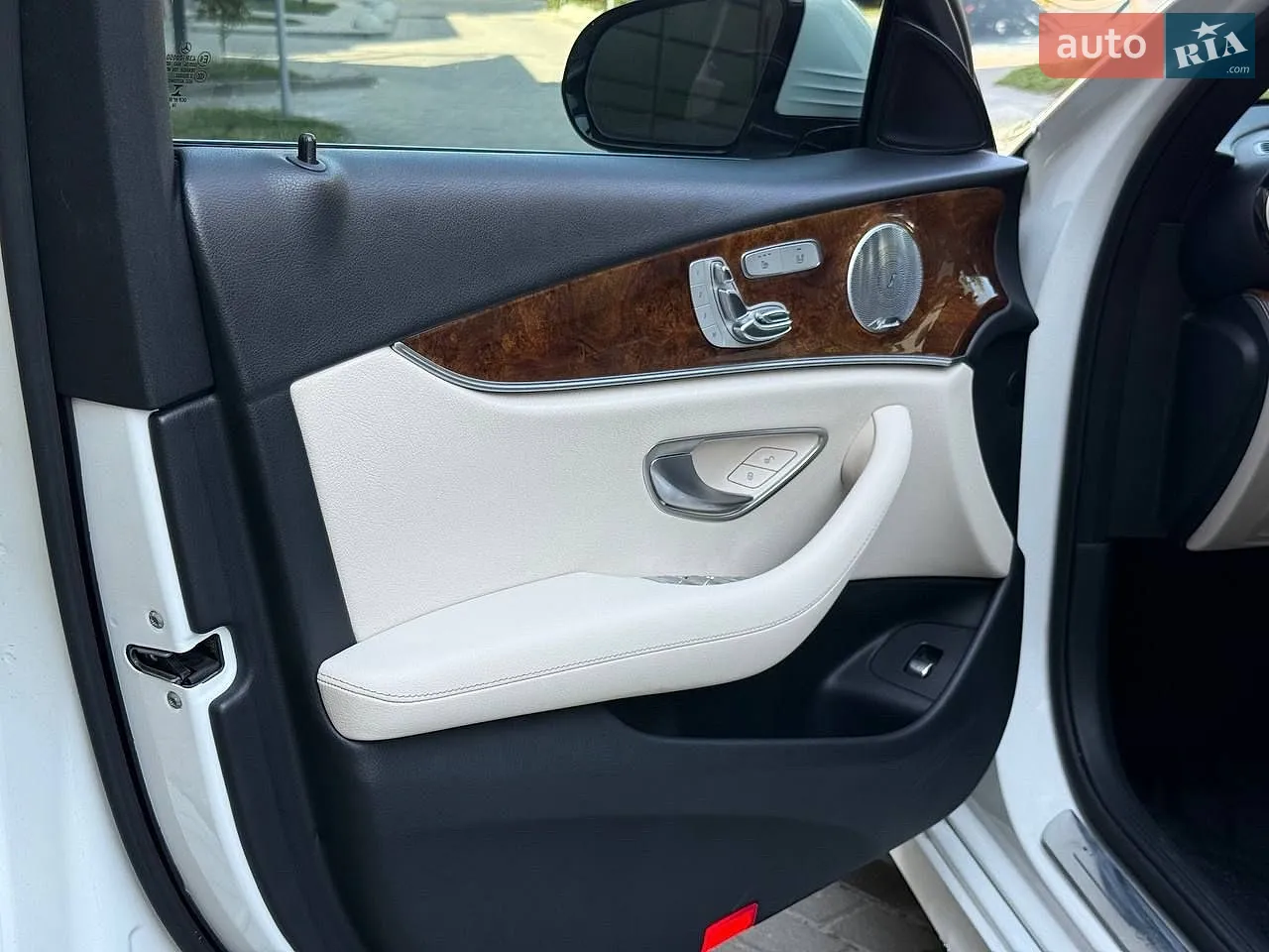 2016 Mercedes-Benz E-klasse - мініатюра 13