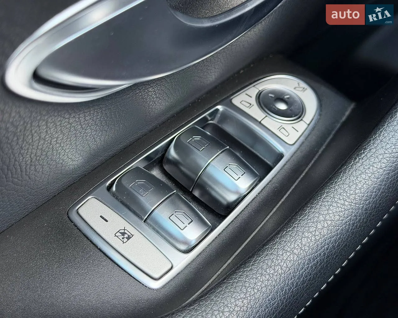 2016 Mercedes-Benz E-klasse - мініатюра 29