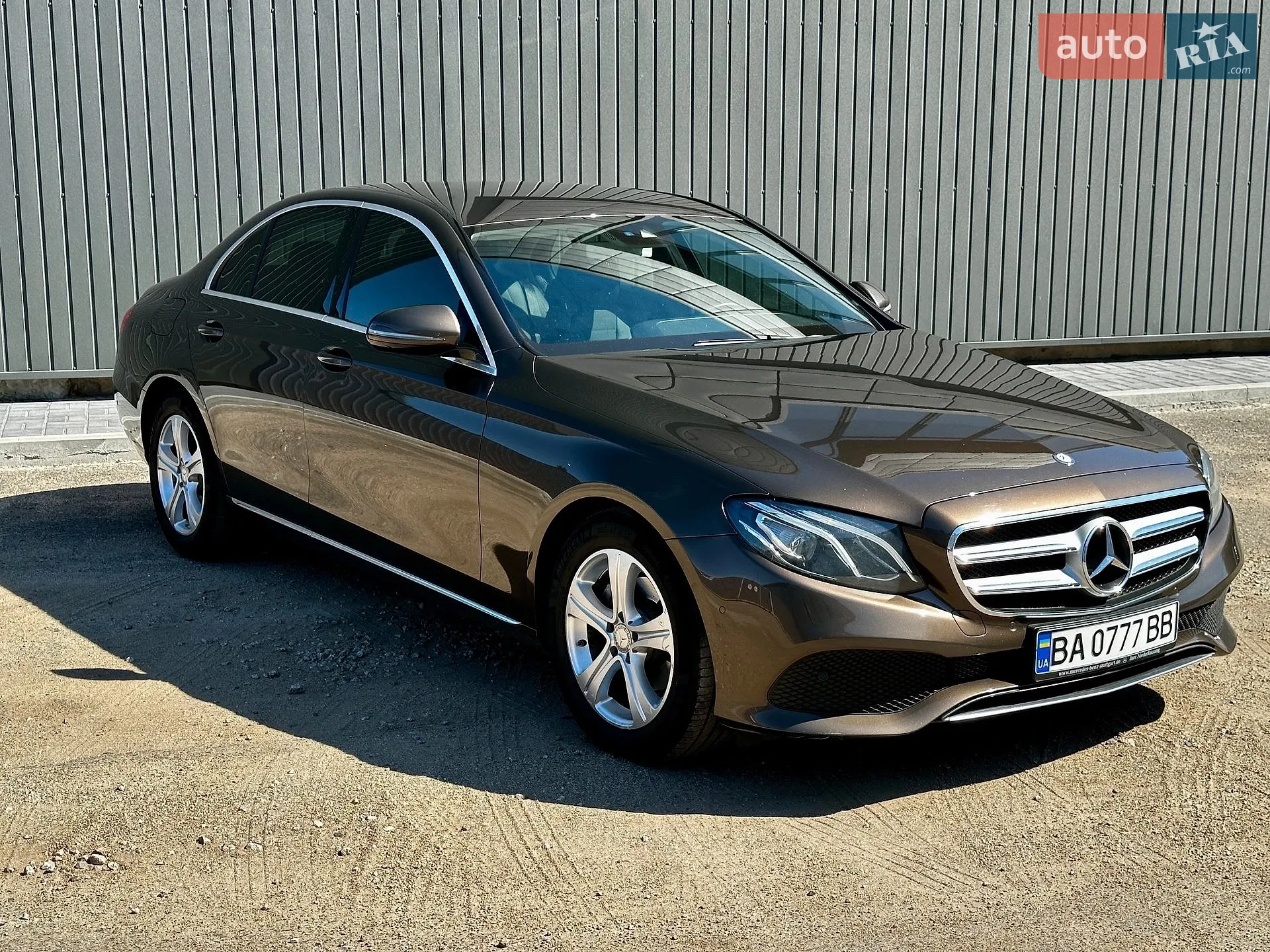 2016 Mercedes-Benz E-klasse - фото 1