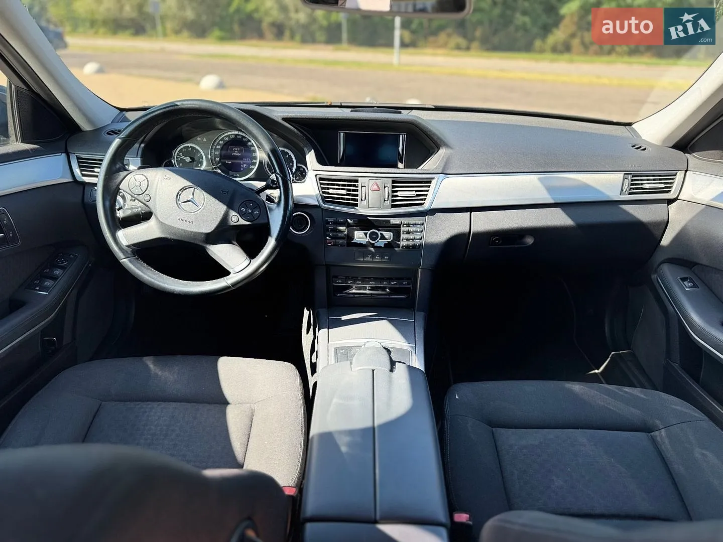2012 Mercedes-Benz E-klasse - мініатюра 26