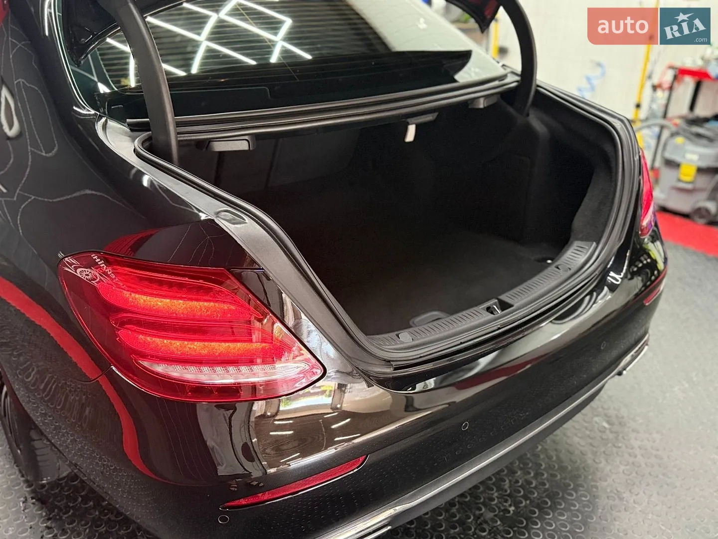 2017 Mercedes-Benz E-klasse - мініатюра 37