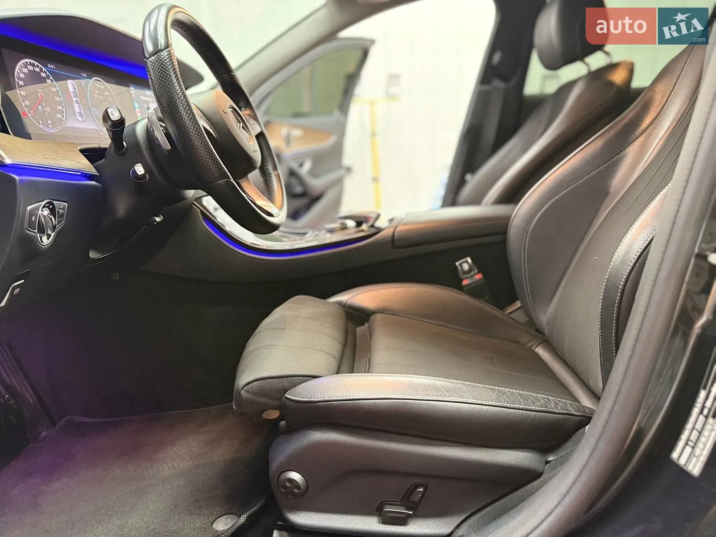 2017 Mercedes-Benz E-klasse - мініатюра 23