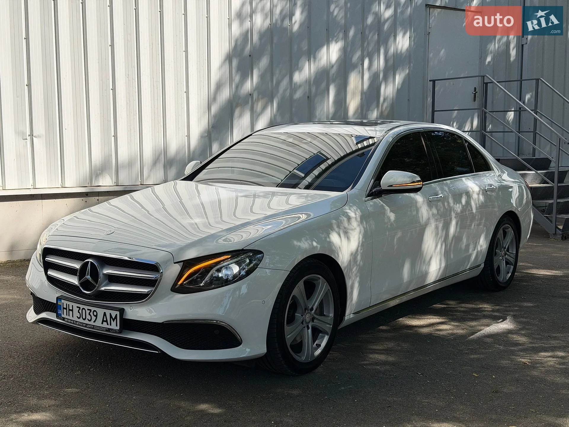 2016 Mercedes-Benz E-klasse - мініатюра 29