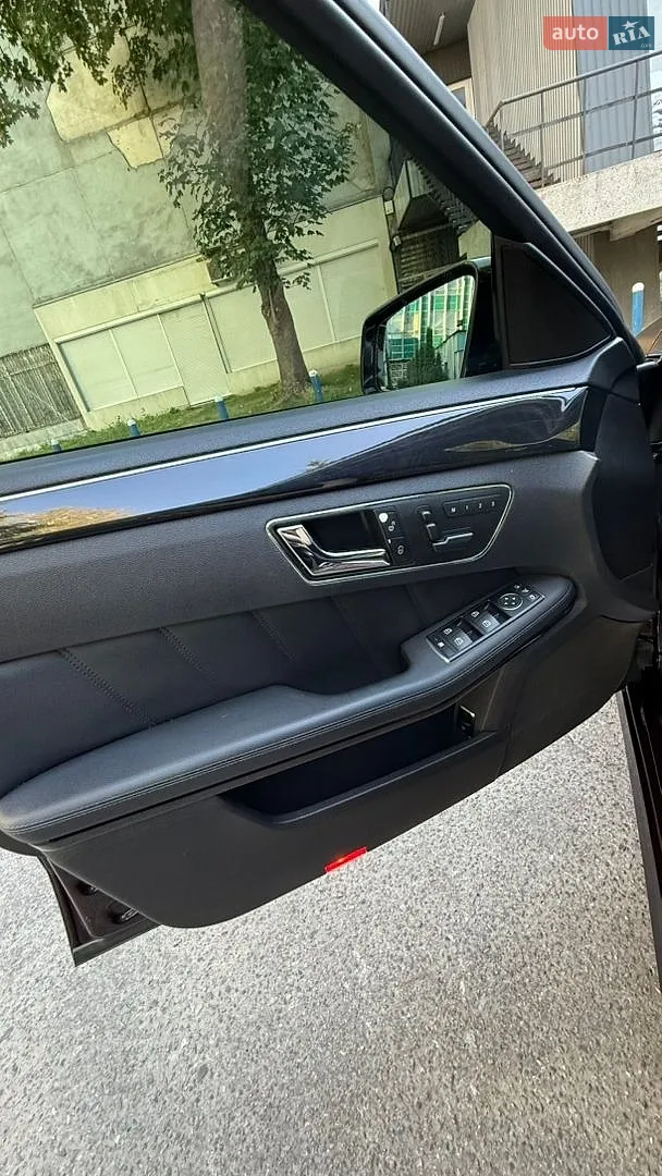 2010 Mercedes-Benz E-klasse - мініатюра 33