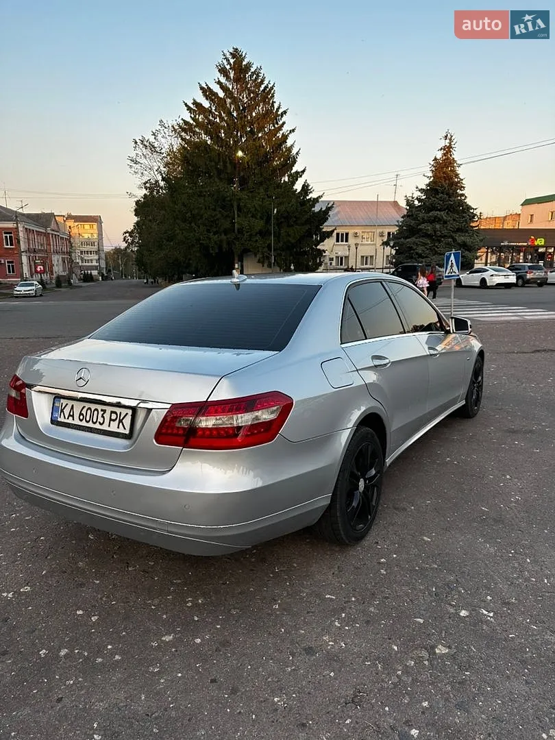 2011 Mercedes-Benz E-klasse - мініатюра 12