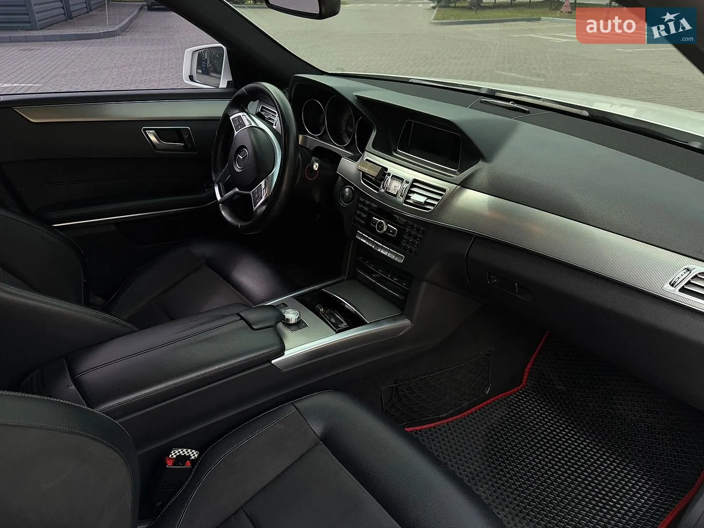 2013 Mercedes-Benz E-klasse - мініатюра 15