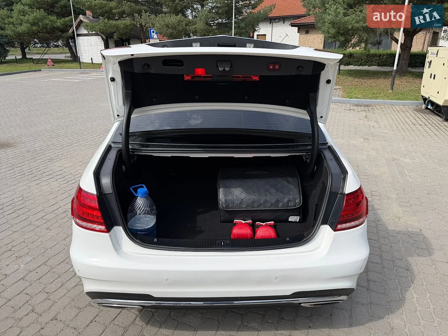 2013 Mercedes-Benz E-klasse - мініатюра 26