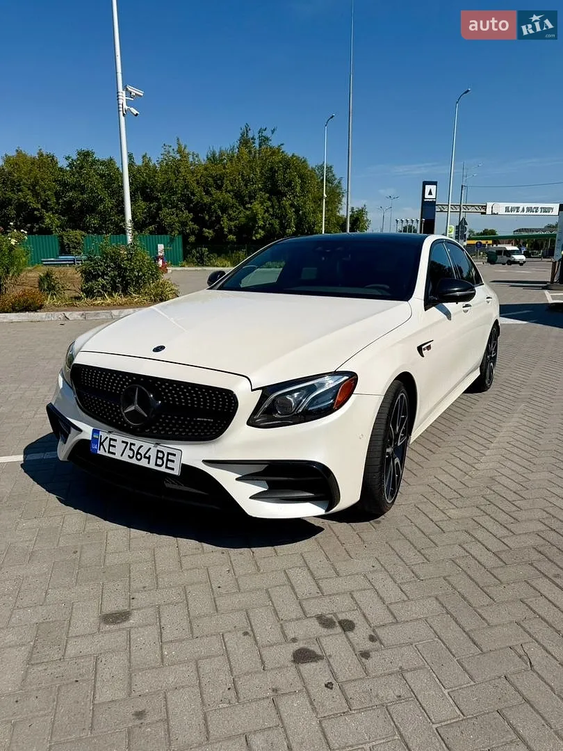 2017 Mercedes-Benz E-klasse - фото 1