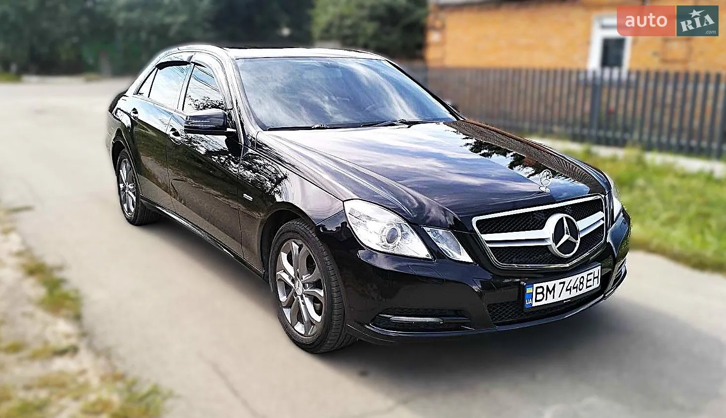 2011 Mercedes-Benz E-klasse - фото 1