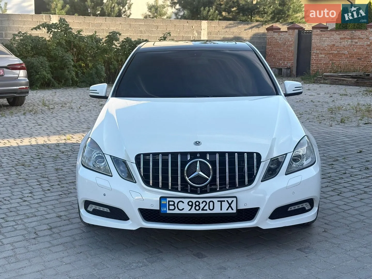 2010 Mercedes-Benz E-klasse - мініатюра 2