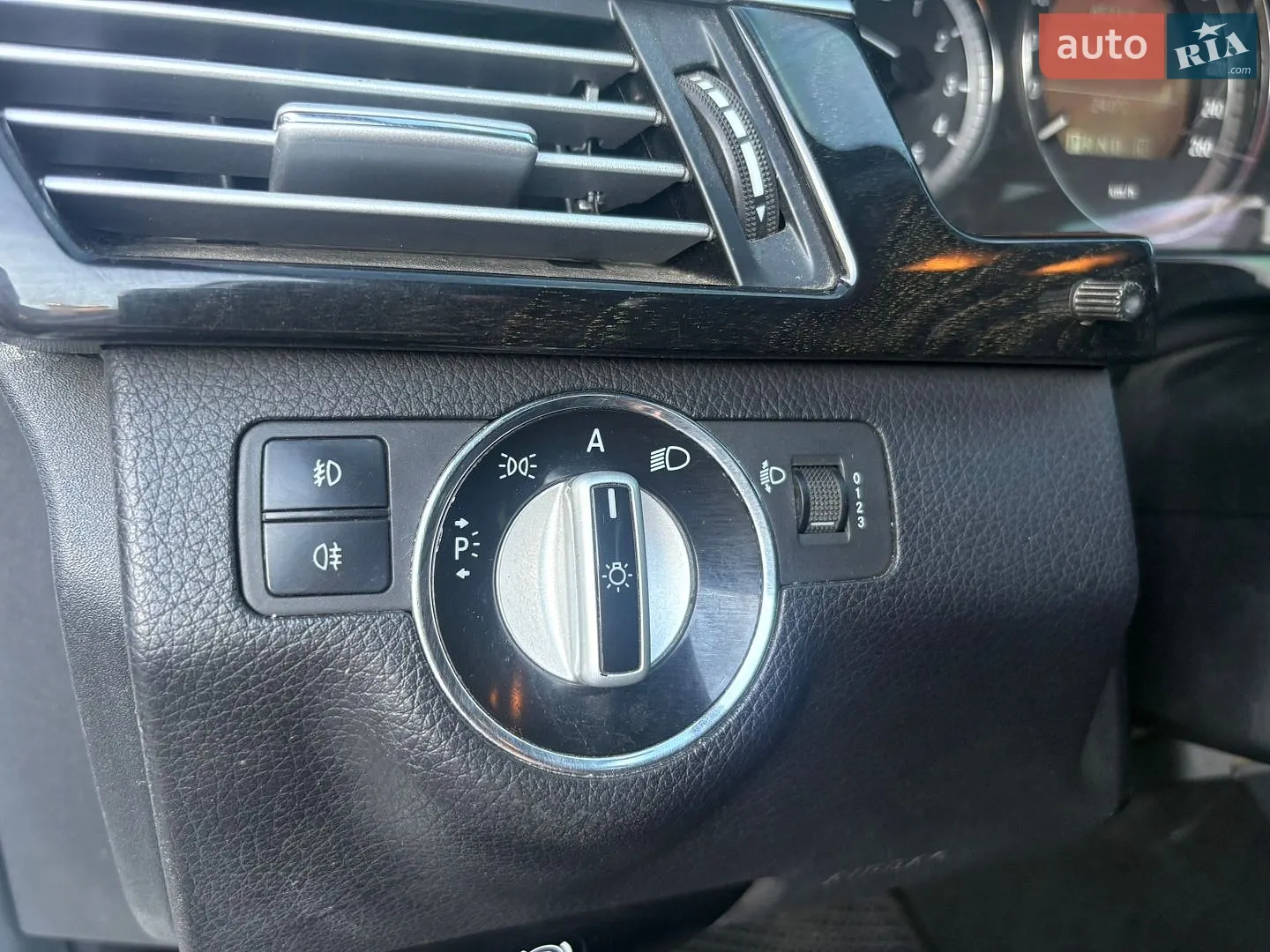 2010 Mercedes-Benz E-klasse - мініатюра 24