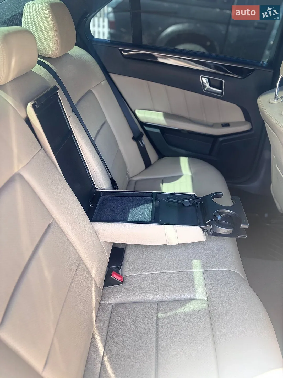 2011 Mercedes-Benz E-klasse - мініатюра 6