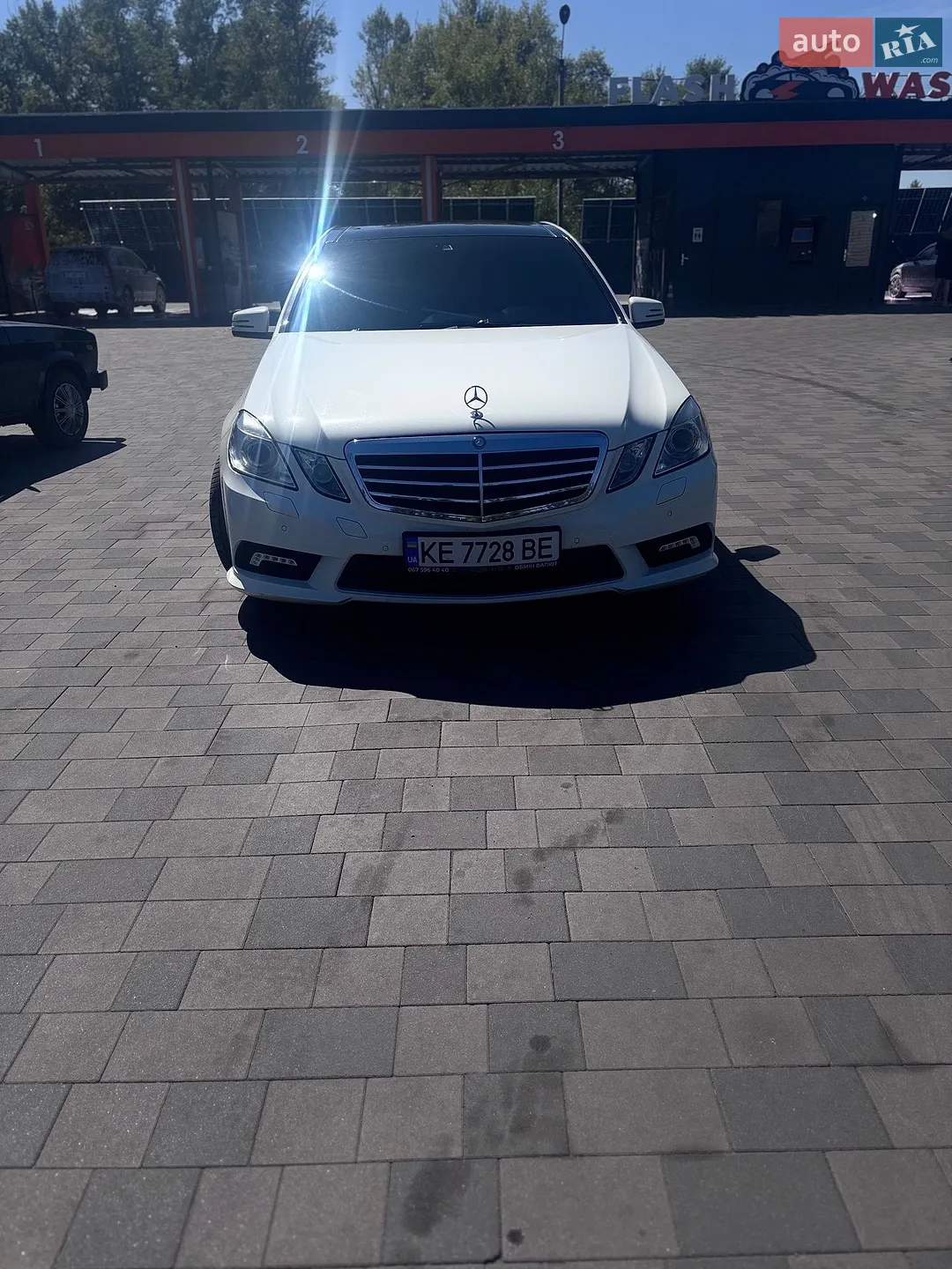 2011 Mercedes-Benz E-klasse - мініатюра 13