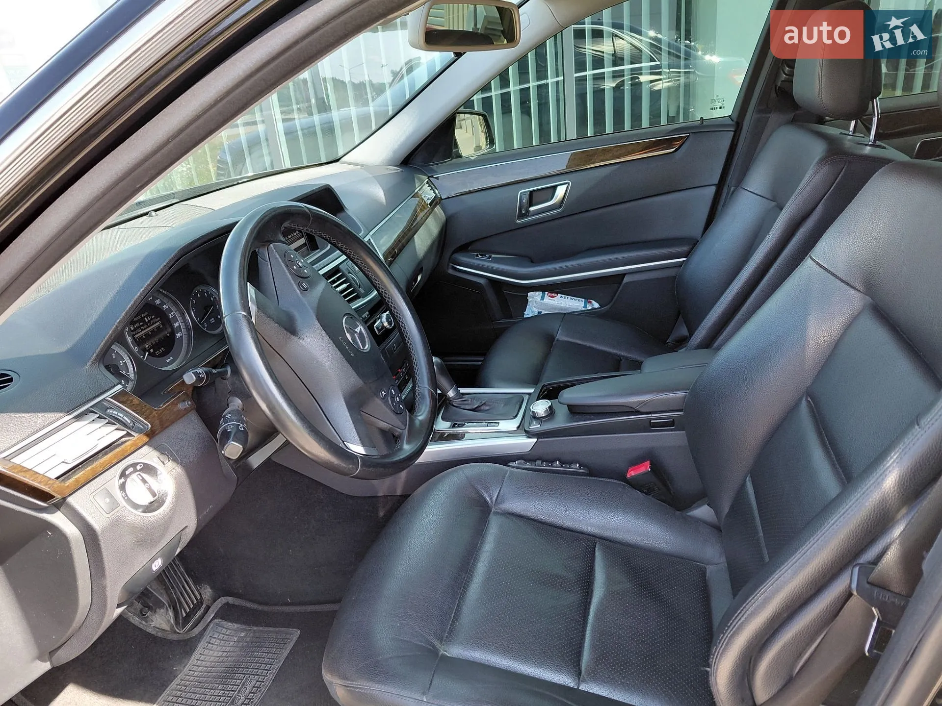 2012 Mercedes-Benz E-klasse - мініатюра 10